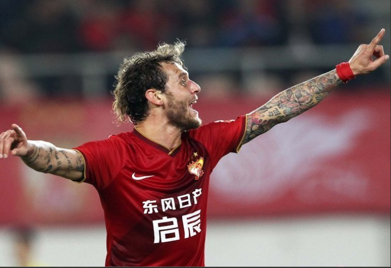 包含里程碑夜广州队强势反弹，法甲今晚刷纪录，气氛紧张，赛程密集仍需轮换的词条